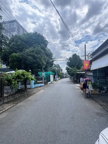 Chính chủ bán mt đường nhựa nguyễn thị út, đông hòa. gần ql1k, gần chợ, gần làmg dhqg. dt 100,6m