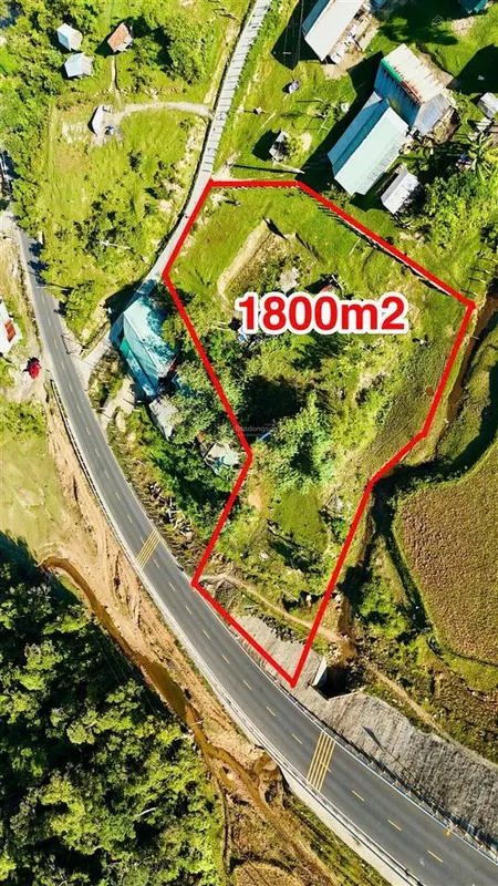 Lô đất vườn gần trung tâm măng đen gần 2000m2 có 400m ont mt qlộ 24 giá khá tốt