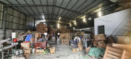 Cần bán nhà kho hiện đang cho thuê. dt 1600m2 đất skc. tại lê thị riêng phường thới an, q12
