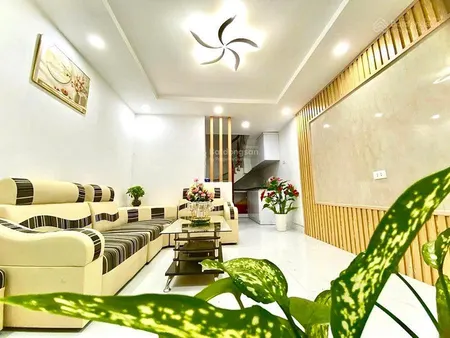 Chính chủ bán nhà đống đa nội thất xịn, ngõ thẳng tắp 1 ngoặt, 3 gác đỗ cửa. dt 25m2x4t, 5,18tỷ