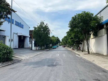 Bà cô nhờ bán gấp lô đất đẹp tọa lạc tại trung tâm khu làng nghề kiêu kỵ, gia lâm