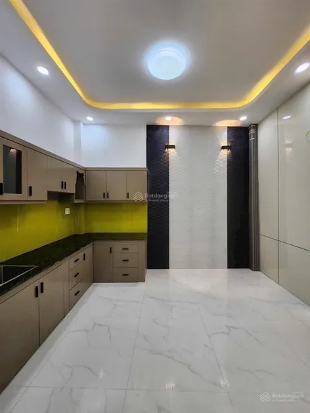 Cần bán 2 căn mới xây đường trần quang cơ, tân phú. dt 4x12m đúc 3,5 tấm, 4pn, 5wc, giá 6,3 tỷ