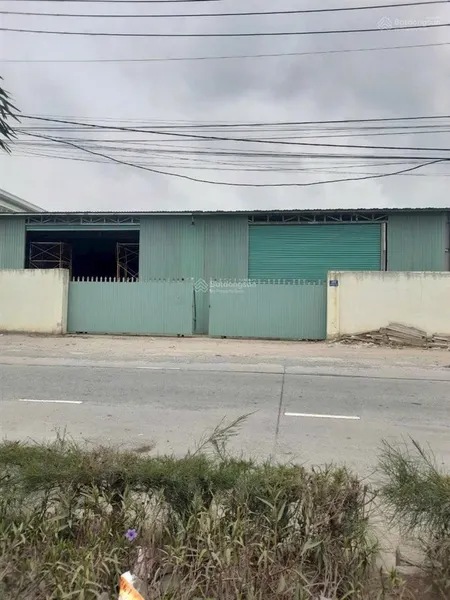 Bán nhà xưởng 698m2 mặt tiền đường vào cảng phú hữu. đang có hợp đồng thuê