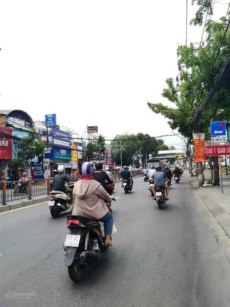 Bán gấp nhà mặt tiền phan đăng lưu q. phú nhuận. 5.5x 15m 4 tầng giá 22,8 tỷ