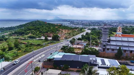 Bán 2.232 m2 đất view biển mặt tiền nguyễn thông mũi né (giá tốt)