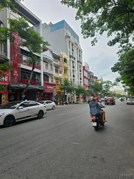 Bán nhà mặt phố văn cao, trái tim phố tây sầm uất
