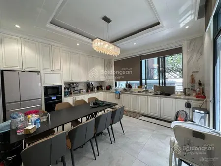 Mới ra bán gấp lk a10 nam trung yên 75m2 27 tỷ 0978 025 ***