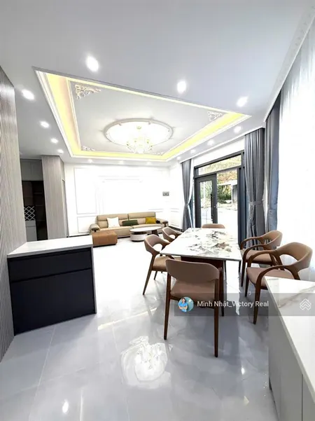 Bán khách sạn 8,5 tỷ, 3 mặt tiền đường an sơn, p.4, đà lạt