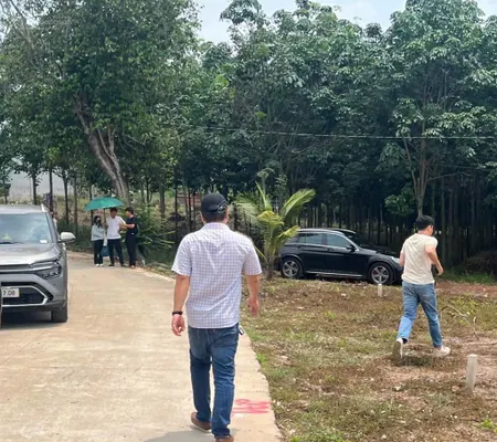 Đất mặt tiền, sổ sẵn, dân cư đông đúc