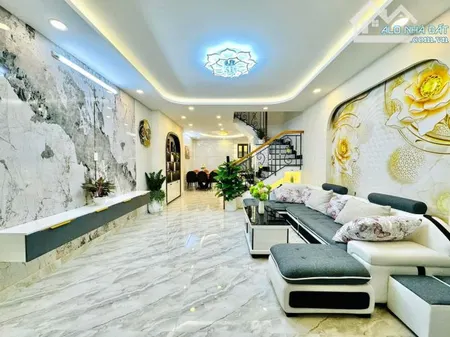 Bán nhanh căn nhà 58.5m2 ngay Tô Hiến Thành, Q10. Giá: 4 Tỷ 612 tr. SHR, vị trí trung tâm