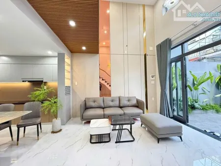 Nhà đẹp có sẵn HĐ thuê ngay Phạm Văn Hai, Tân Bình. Giá: 3 tỷ 150tr/ 65m2, sổ riêng,