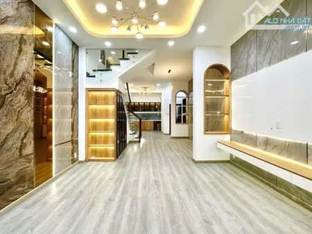 Bán gấp nhà hẻm 1/ 4.5m ngay CMT8, Tân Bình. Giá: 3.2 Tỷ / 54.6m2. SHR, công nhận đủ