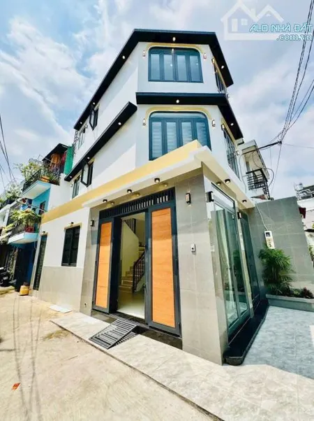 THANH LÝ NHÀ ĐẤT VUÔNG ĐẸP ĐƯỜNG NGUYỄN TUÂN GÒ VẤP | 3 TỶ 730TR | 54.5M2 | SHR