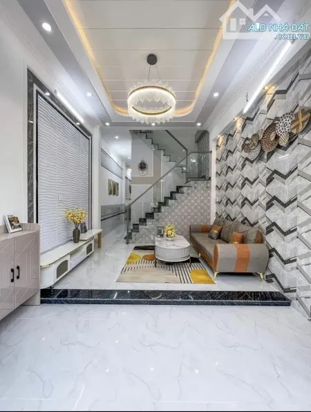 BÁN NHÀ GẦN CHỢ ĐƯỜNG NGÔ THỊ THU MINH TÂN BÌNH | 4 TỶ 360TR | 53.6M2 | SHR| HẺM OTO.