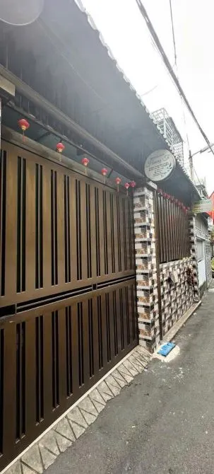 Bán Nhà Hẻm Thông Nguyễn Bảo, Gần Chợ Hoàng Việt cách hẻm xe hơi 50m