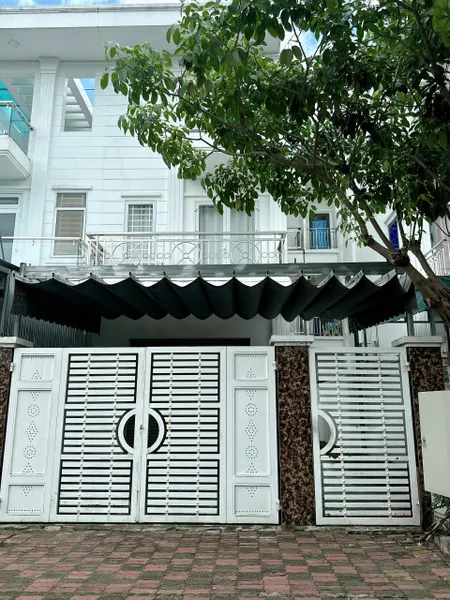 Cho thuê nhà 1 trệt 2 lầu 6x20m khu đô thị Hưng Phú