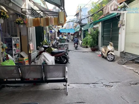 Chính chủ bán nhà hẻm rộng 4*9 Điện Biên Phủ sát Nguyễn Bỉnh Khiêm Q1