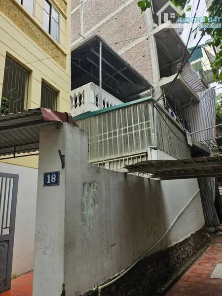Bán Nhà Ái Mộ Lô Góc 2 mặt Thoáng 72.4M2 C4 11.98 tỷ Long Biên