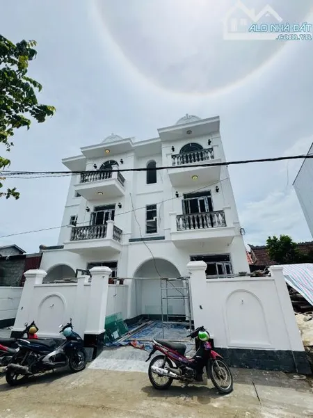 SIÊU PHẨM NHÀ 3 TẦNG FULL NỘI THẤT – PHẠM VĂN ĐỒNG - PHƯỜNG MỸ THƯỢNG