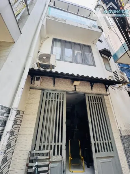 BÁN NHÀ Q1 PHỐ TÂY- 3 TẦNG- SẴN HĐ THUÊ 12 triệu- NHỈNH 4TỶ