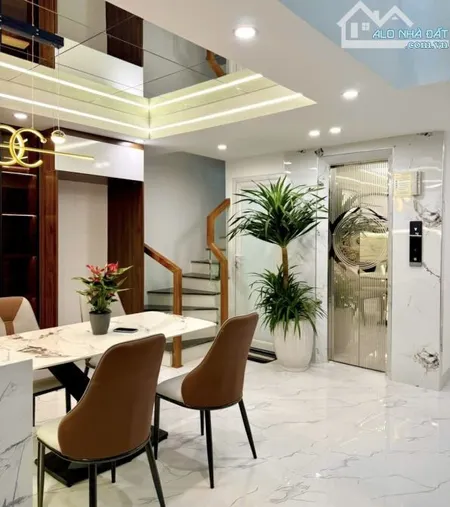 TRƯỜNG CHINH- NHÀ MỚI-6TẦNG THANG MÁY- GẦN PHỐ