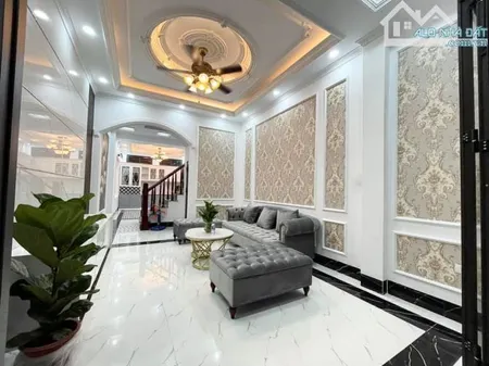 NHÀ ĐẸP 6T THANG MÁY HOÀNG QUỐC VIỆT CẦU GIẤY–NHÀ VỪA Ở/CHO THUÊ ĐỈNH-45M/6T/CHỈ HƠN 9 TỶ