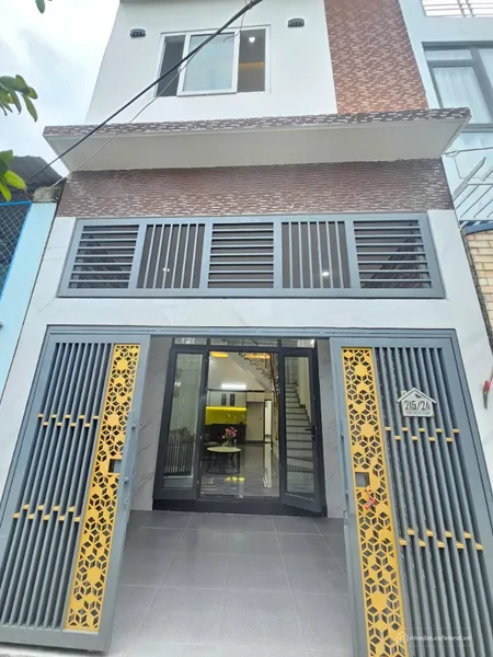 Cơ hội sở hữu nhà đẹp. Bán Nhà 2,5 Tầng Đẹp Lung Linh Kiệt Hà Huy Tập - Full Nội (Tin Hết Hạn)