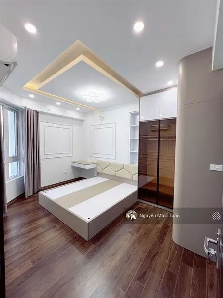 Chính chủ gửi bán chcc n07b3 thành thái đối diện công viên cầu giấy 86m 3pn full đồ có slot ô tô