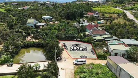 Bán đất bảo lộc 2mt 274m2 ngang 31,5m có 120m2 thổ cư đường b'lao xê rê cách quốc lộ 20 chỉ 900m
