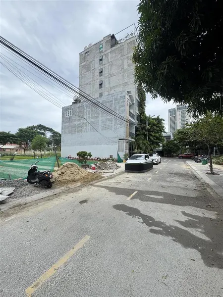 Bán đất mặt tiền gần biển, đường phước trường 12