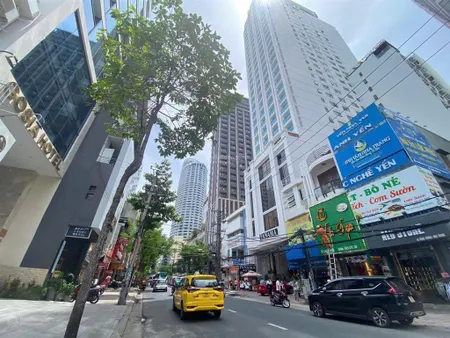 Bán nhà góc 2 mặt tiền đường hùng vương, nha trang rẻ nhất thị trường 410 tr/m2