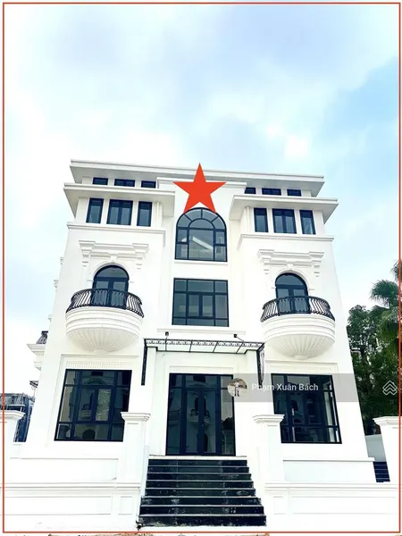 Biệt thự có hầm, dt 266,8m2, sau nhà là công viên, vị trí đẹp nhất louis city hoàng mai 0982 801 ***