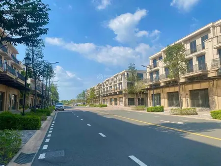 Shophouse tân cổ điển 2 mặt tiền giá 6.5 tỷ gần bến du thuyền, khu căn hộ 0938 919 ***