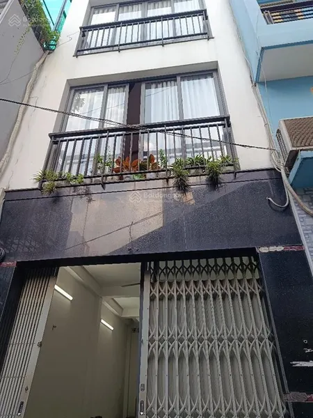 Bán nhà trung tâm q1 nhỉnh 7 tỷ sở hữu hộ khẩu cạnh khu bùi viện sầm uất dtsd150 m2 4 tầng