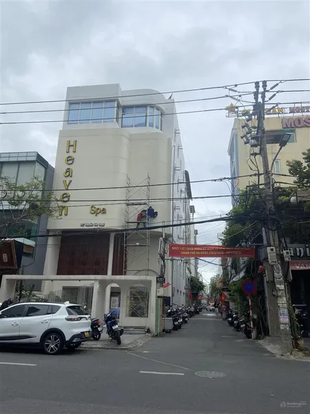 Tòa căn hộ 5 tầng cách biển mỹ khê 150m