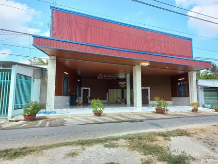 Chính chủ bán nhà mới xây mt đường huyện 44, xã loan mỹ, tam bình, thích hợp cho thuê kinh doanh