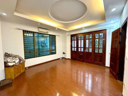 Nhà phân lô, tân xuân, xuân đỉnh, dt 46m2, 4t, giá chào 5,85 tỷ, có thương lượng, đủ công năng