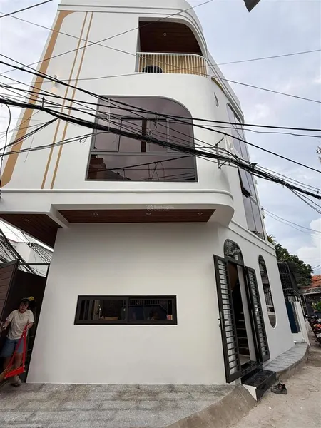 Bán nhà phố 3 tầng mới xây, full nội thất 3mt đường đồng nai, phước hải nha trang