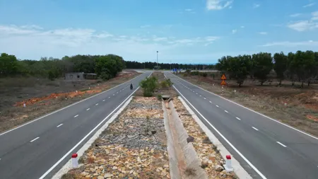 Bán 7600m2 đường Hàm Kiệm - Tiến Thành giá tốt 10,5 tỷ lvcc 0982482666