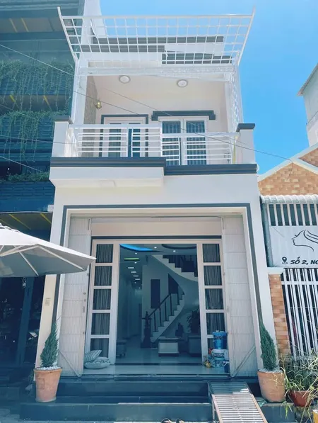 Nhà đẹp Mặt tiền đường Nguyễn Hiền Điều , Phường Rạch Giá, Tỉnh An Giang ( trước là Phường An Hoà, Thành phố Rạch Giá, Tỉnh Kiên Giang )