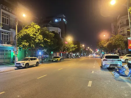 Bán 76.5m đất. Sẵn nhà 3 tầng. Đối diện hiếu gà. Mặt đường bình than đại phúc. Phường võ cường bắc ninh