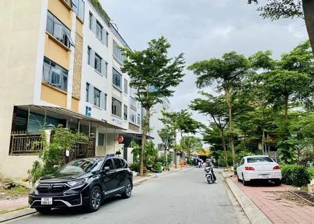 Em trai tôi muốn bán nhanh đất rộng đường số KDC Kim Sơn, Tp.Hcm