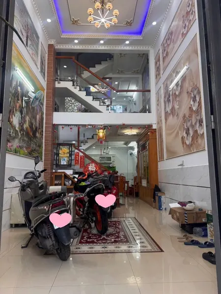 Bán nhà 5 tầng đẹp, 4x12 vuông vức, Hẻm xe tải Chiến Lược, sát Ngã Tư Bốn Xã, Chỉ hơn 6 tỷ