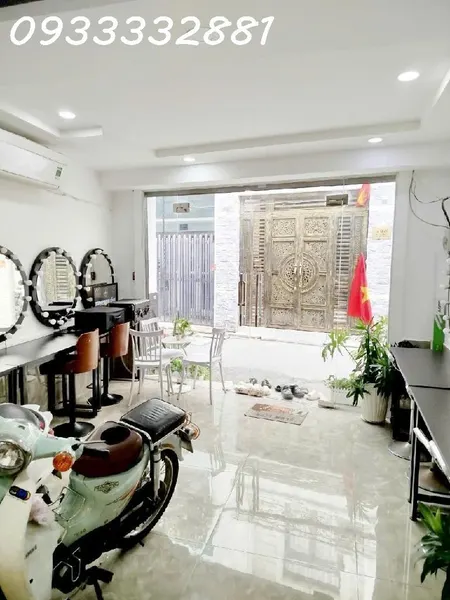 Nhà MT 4x11m, 2 lầu +ST, gần Lý Thường Kiệt, ngã tư Bảy Hiền