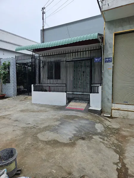 9 - Chủ gởi: Nhà 3,6 triệu cho thuê 2 mặt tiền 1PN lộ Ô tô thoáng mát