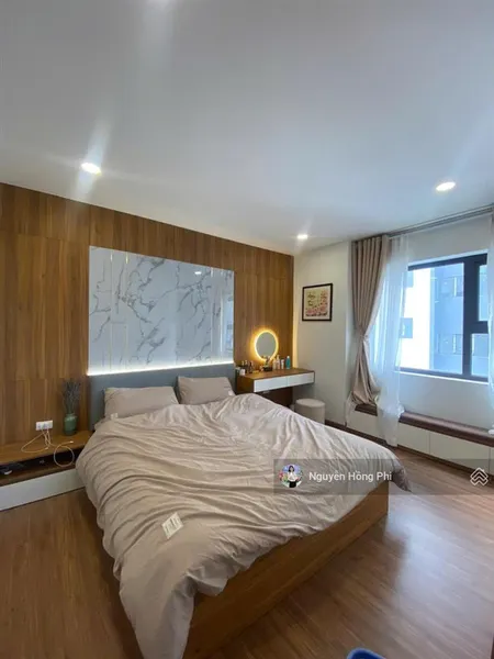 Chính chủ gửi bán ch 64m2 giá 4,9 tỷ tòa le grand jardin sài đồng, cạnh vinhomes, sẵn sổ, đầy đủ đồ