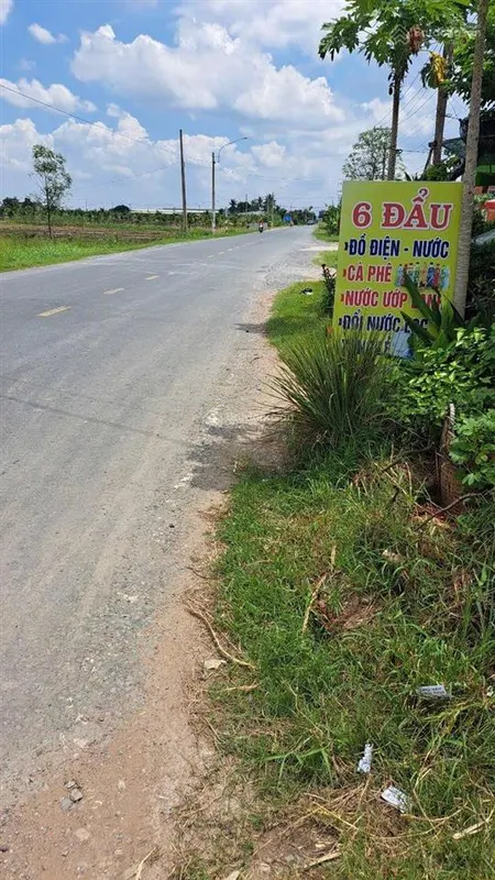 Bán 435m2 (có 154m2 thổ + 281m2 lúa) mặt tiền 827a thuộc xã thanh phú long, châu thành, long an