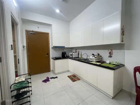 Chính chủ gửi bán căn hộ 50m2, giá 1,79 tỷ tầng trung, view đẹp chung cư sài gòn intela