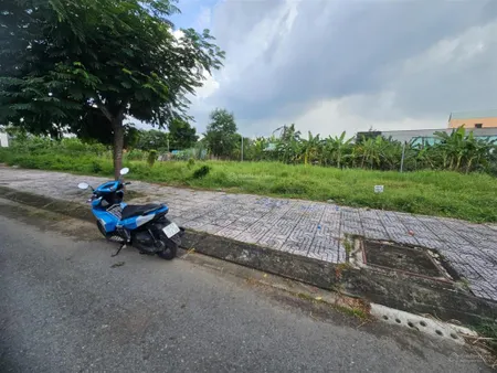 Lô đất ngang 8m kdc phước lý, gần mt đt835b, cần giuộc, 124,6m2, nở hậu giá 1tỷ260. 0795 014 ***