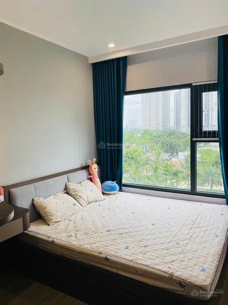 Chính chủ cần bán nhanh căn 1 + dt 43m2 giá 3 tỷ 1 có tl, view bể bơi tòa 403